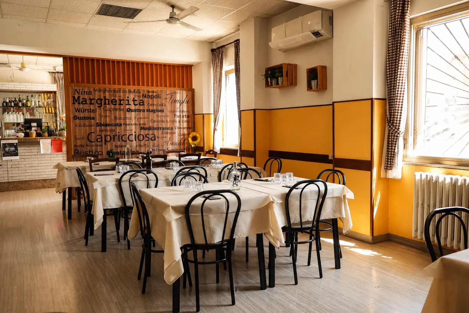 La sala interna della pizzeria e braceria Papà Mio a Ripa Teatina